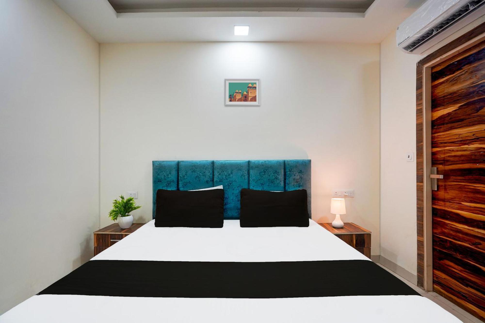 גאזיאבאד Hotel O Marina מראה חיצוני תמונה