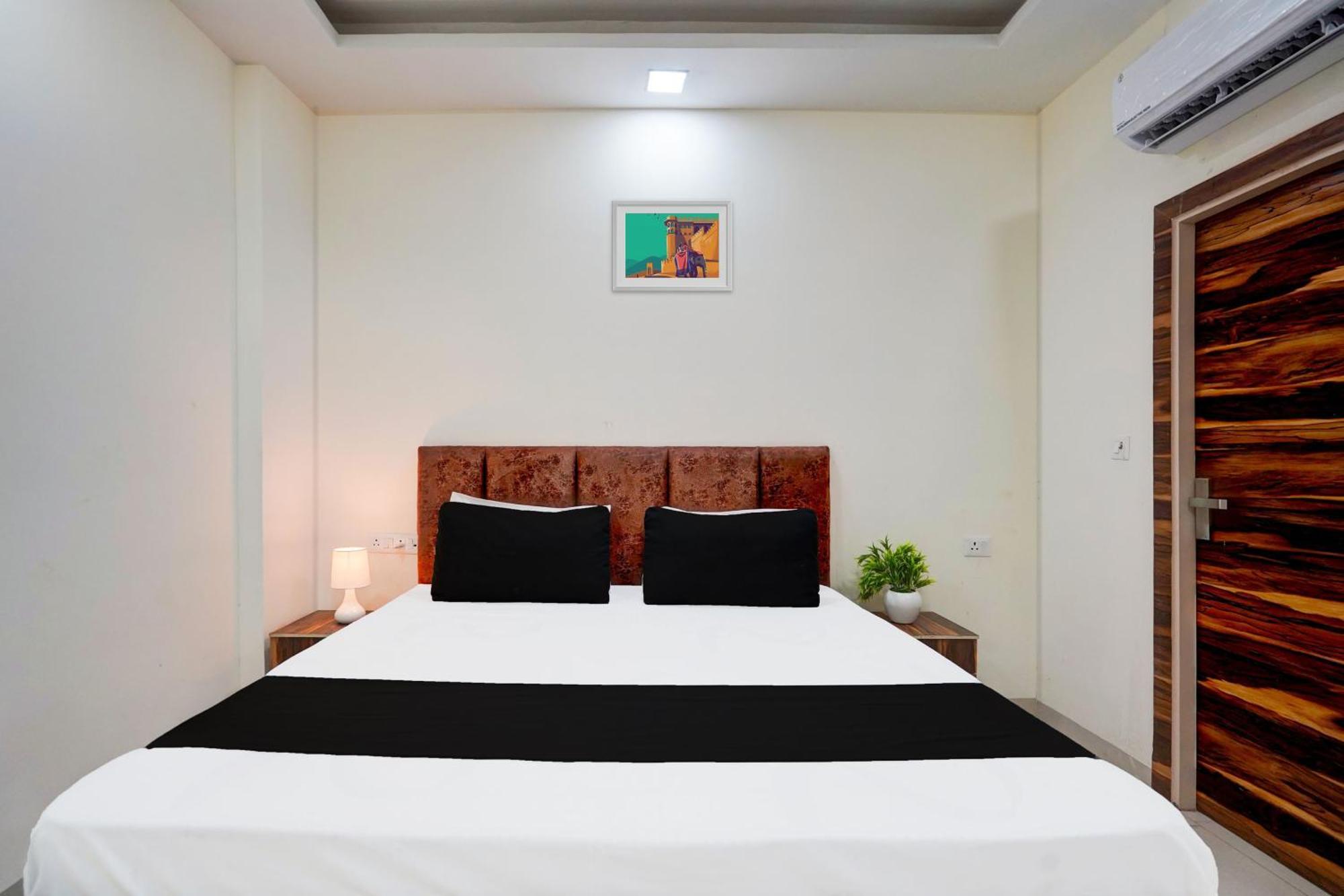 גאזיאבאד Hotel O Marina מראה חיצוני תמונה